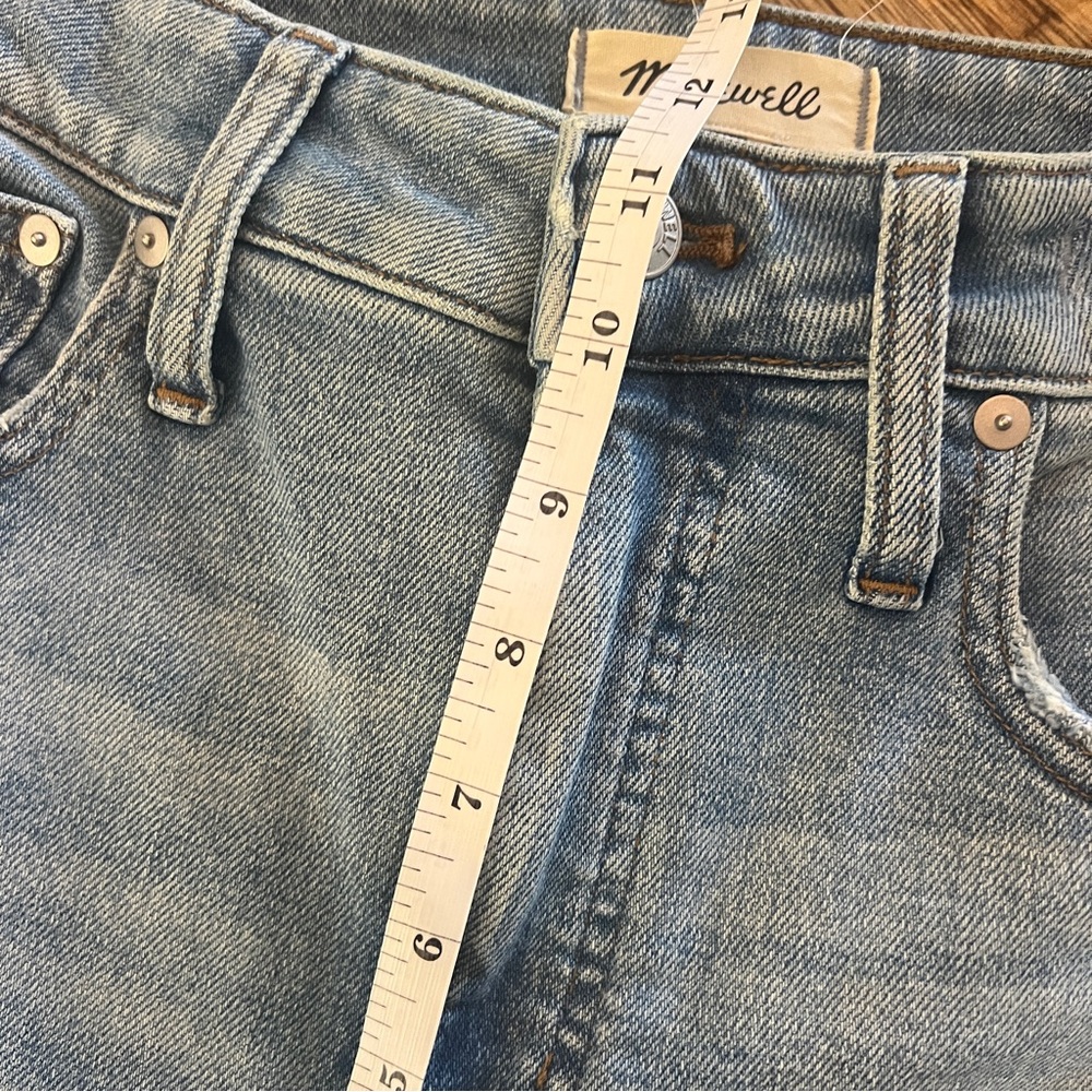 Madewell Light Wash Straight Leg Jeans - Picture 10 of 11